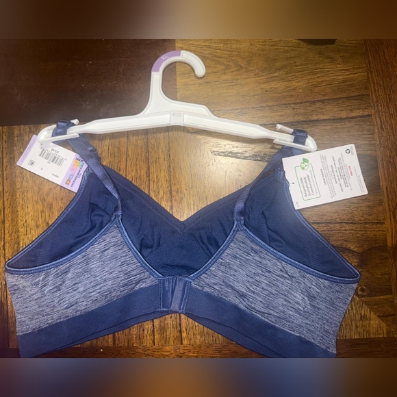 NWT HANES BRALETTE CONVERTIBLE STRAPS COOL COMFORT SIZE S - Picture 2 of 4